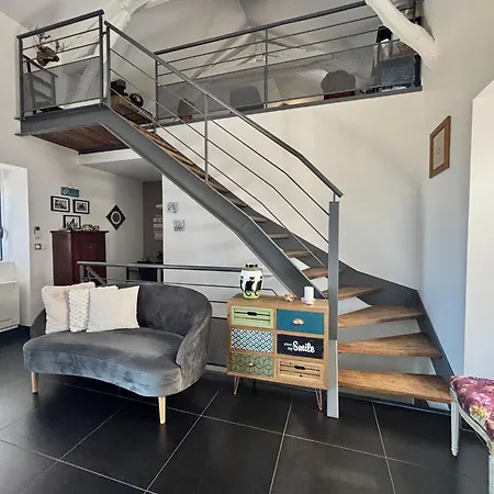 Pierres Blanches, Grange De Charme & Piscine