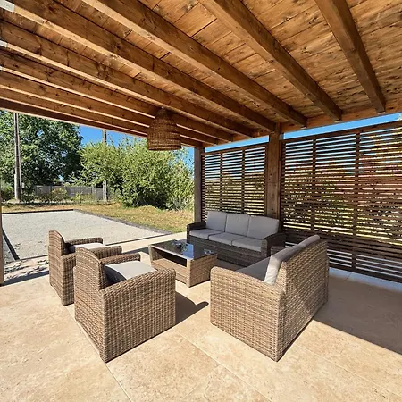 Pierres Blanches, Grange De Charme & Piscine 卡奥尔