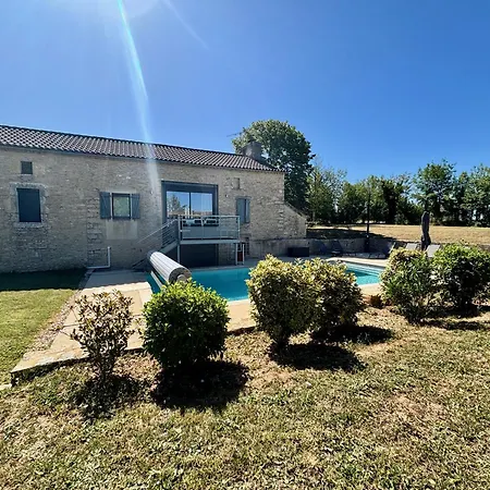 فيلة Pierres Blanches, Grange De Charme & Piscine *